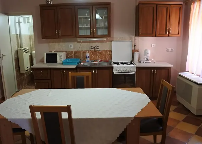 Kisasszony Apartman