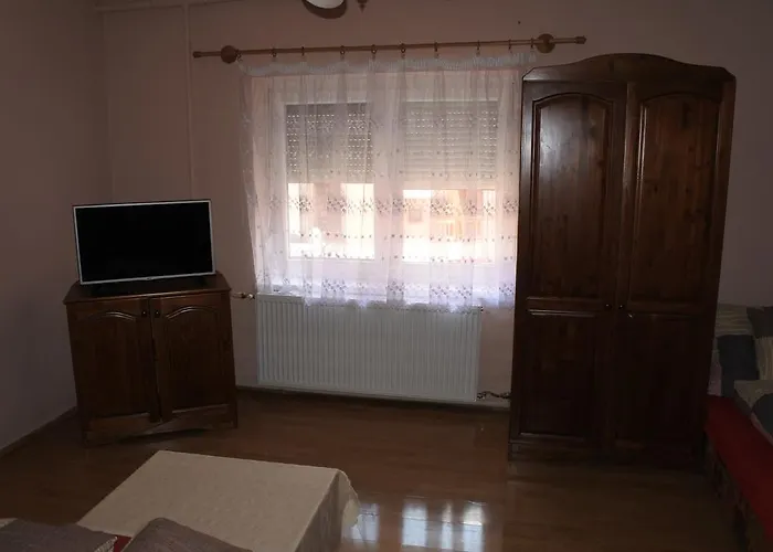 Kisasszony Apartman